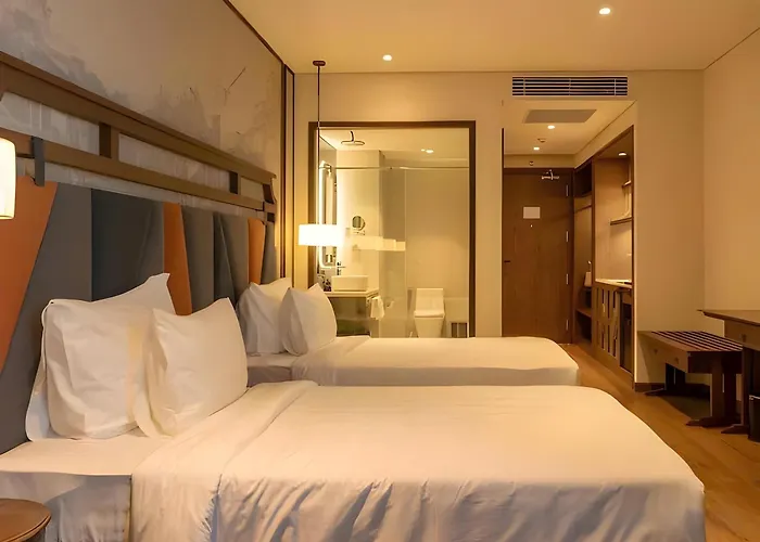 Khách sạn hẻo lánh Mandala Cham Bay Mui Ne - The Raclay 5*