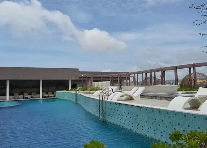 Khách sạn hẻo lánh Mandala Cham Bay Mui Ne - The Raclay 5*